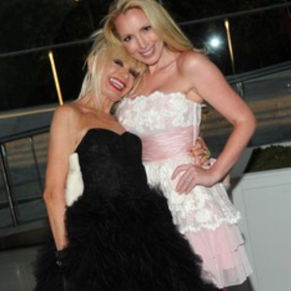 Betsey Johnson 🎀 - Picture 5 of 5